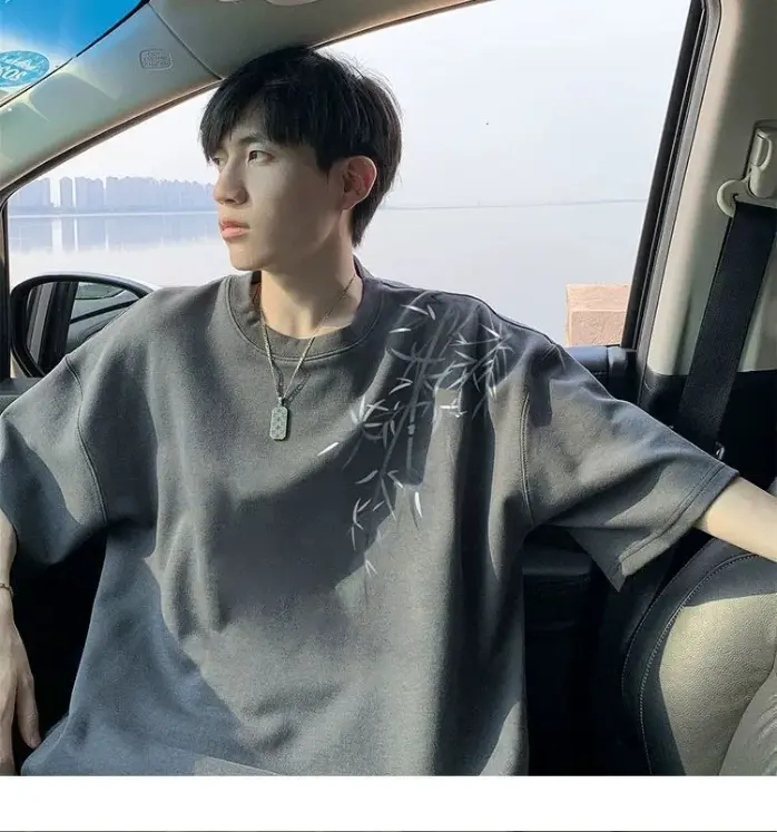 Retro Branch Designer Short Sleeves Print Short Sleeve T-shirt For Men 2025 Spring Summer Trendy Cool Loose Round Neck Half Sleeve Top